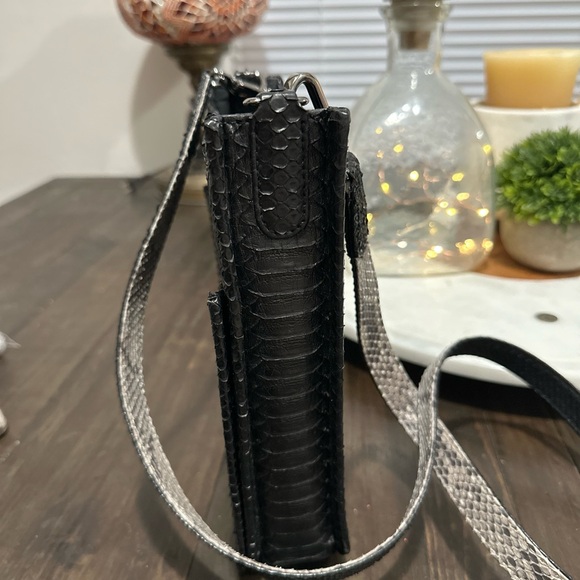 NWOT J Markell “MINI Asher” Python crossbody with reversible strap. Gorgeous. - Picture 3 of 5